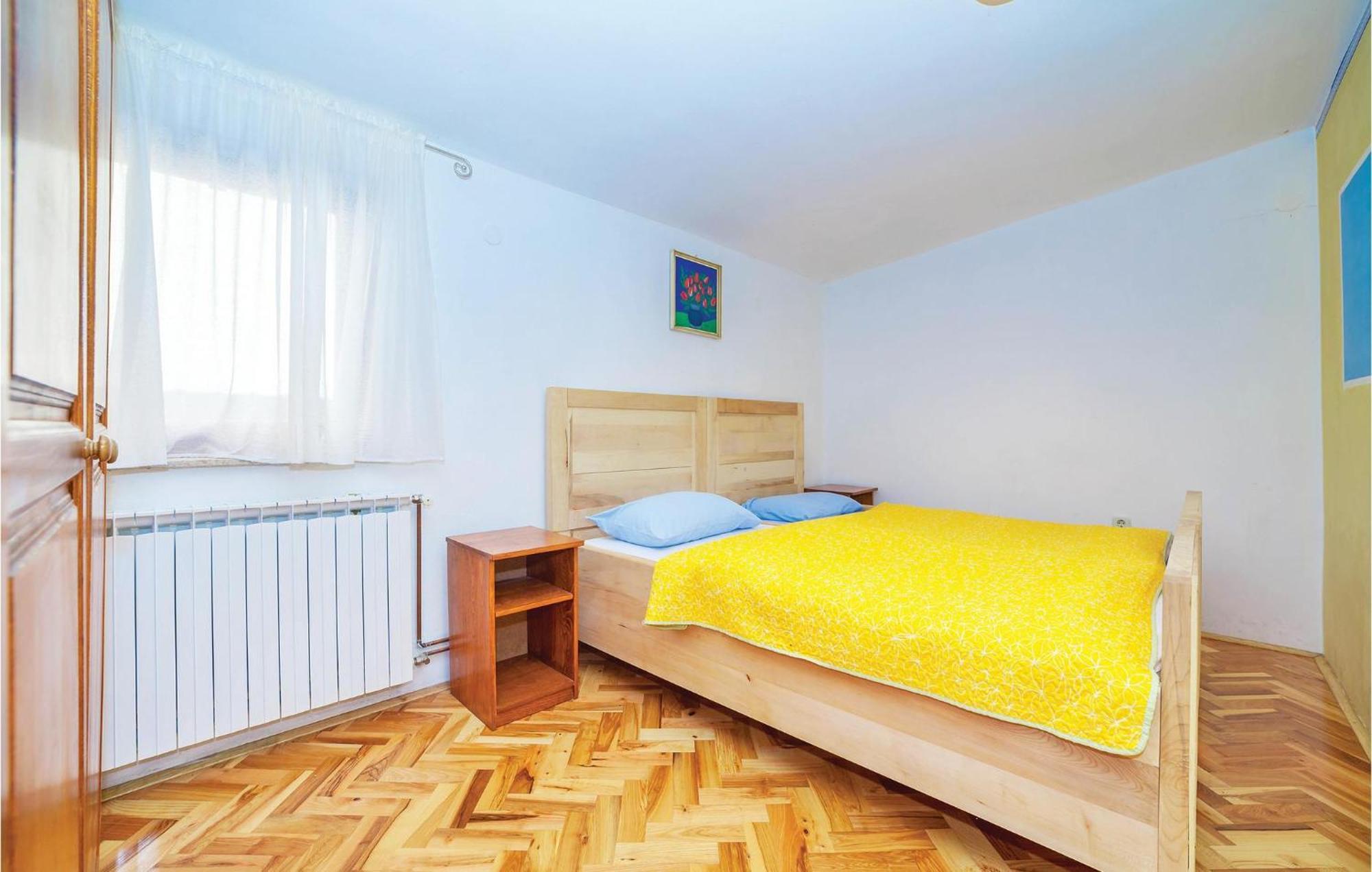 7 Bedroom Pet Friendly Home In Crni Kal Crni Kal  Exterior foto
