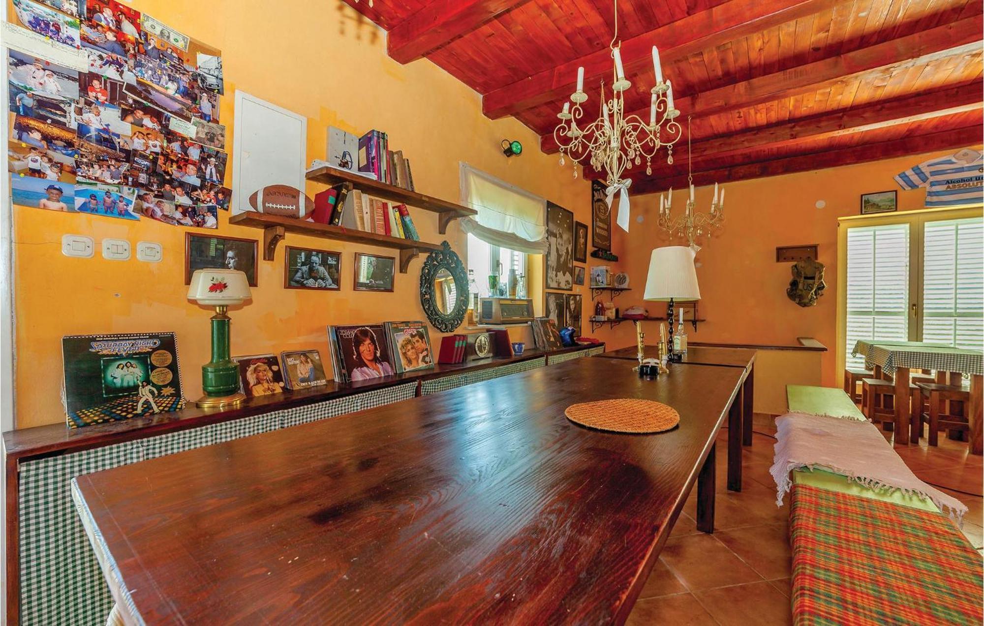 7 Bedroom Pet Friendly Home In Crni Kal Crni Kal  Exterior foto