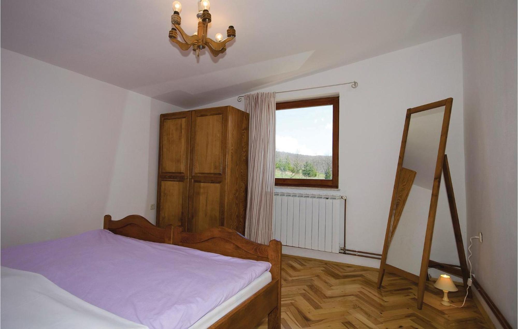 7 Bedroom Pet Friendly Home In Crni Kal Crni Kal  Exterior foto