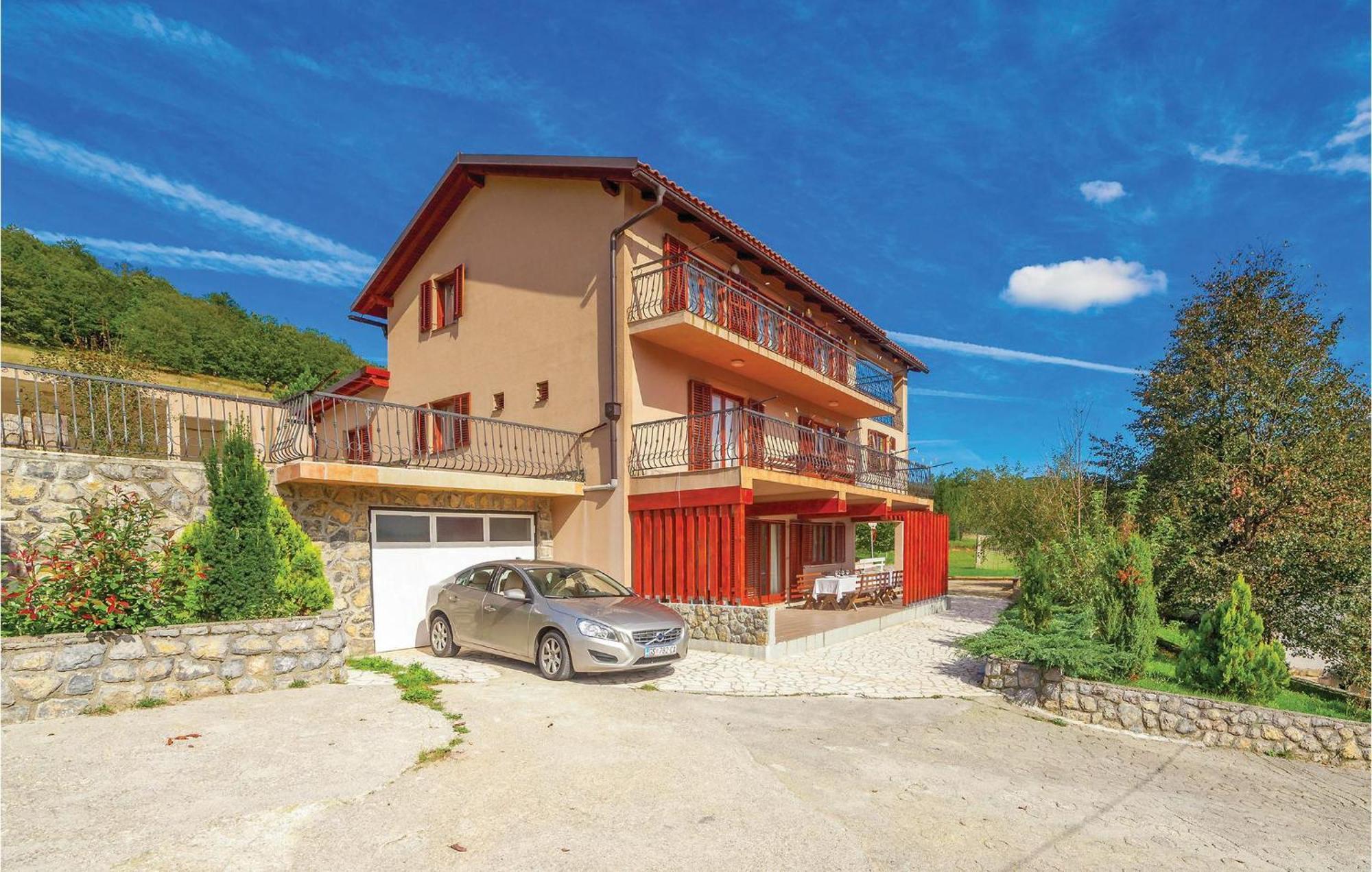 7 Bedroom Pet Friendly Home In Crni Kal Crni Kal  Exterior foto